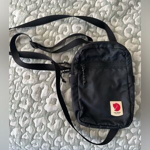 FJALL RAVEN sm Crossbody